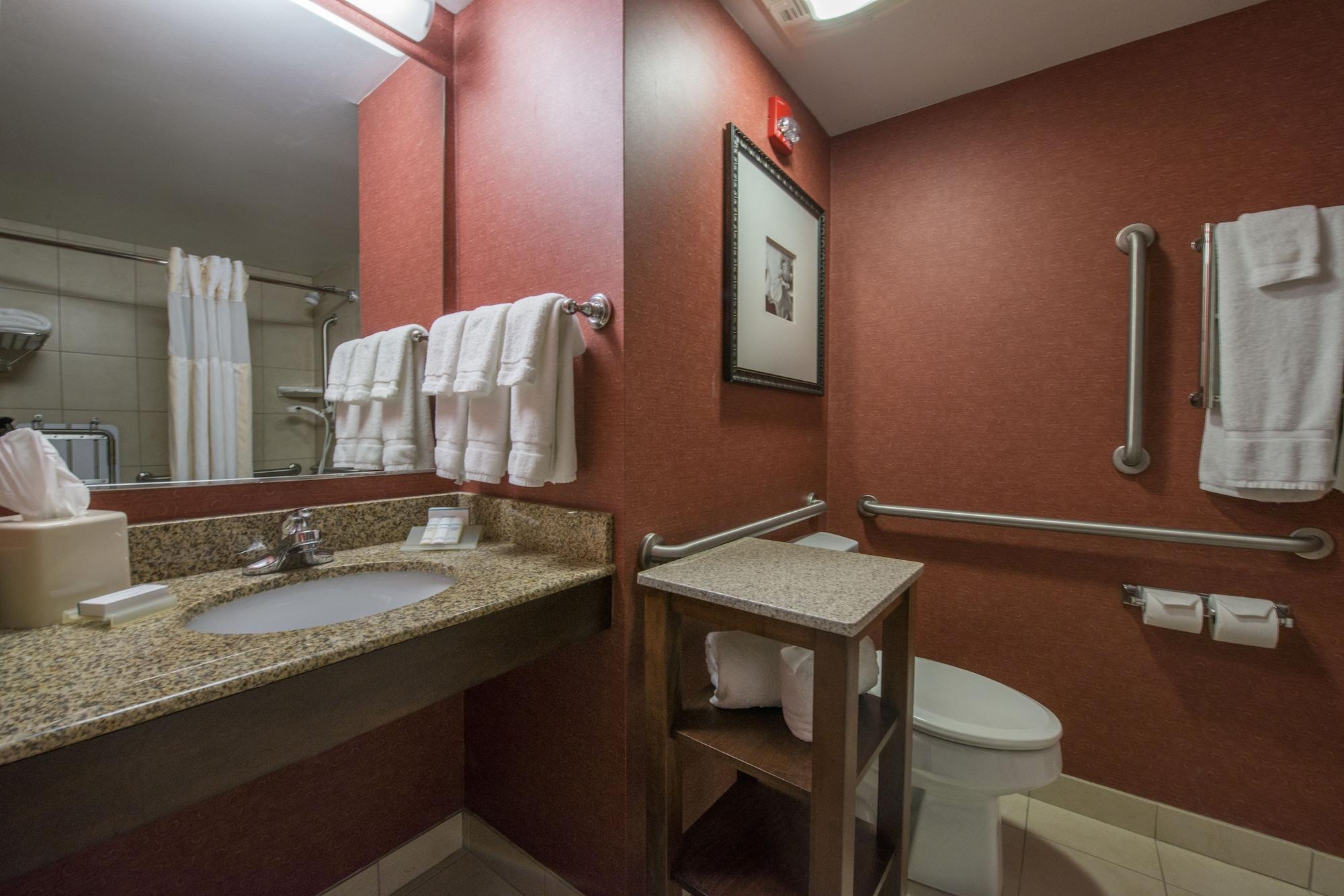Hilton Garden Inn Тупело Экстерьер фото