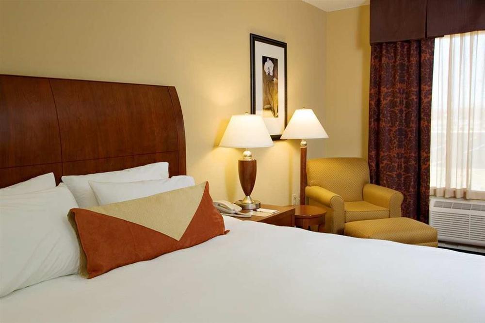 Hilton Garden Inn Тупело Номер фото