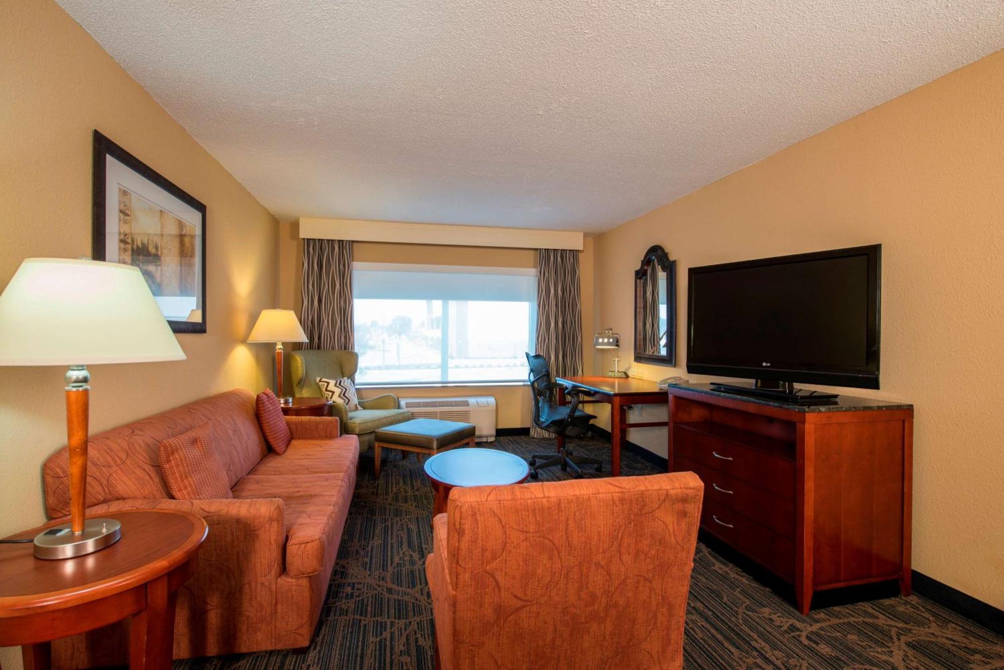 Hilton Garden Inn Тупело Экстерьер фото