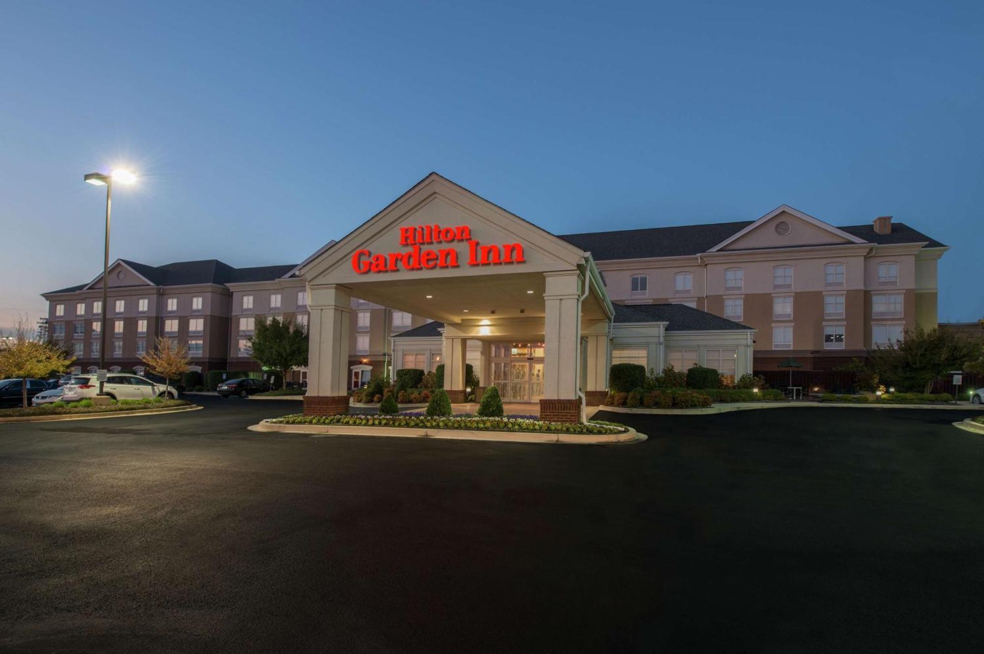 Hilton Garden Inn Тупело Экстерьер фото