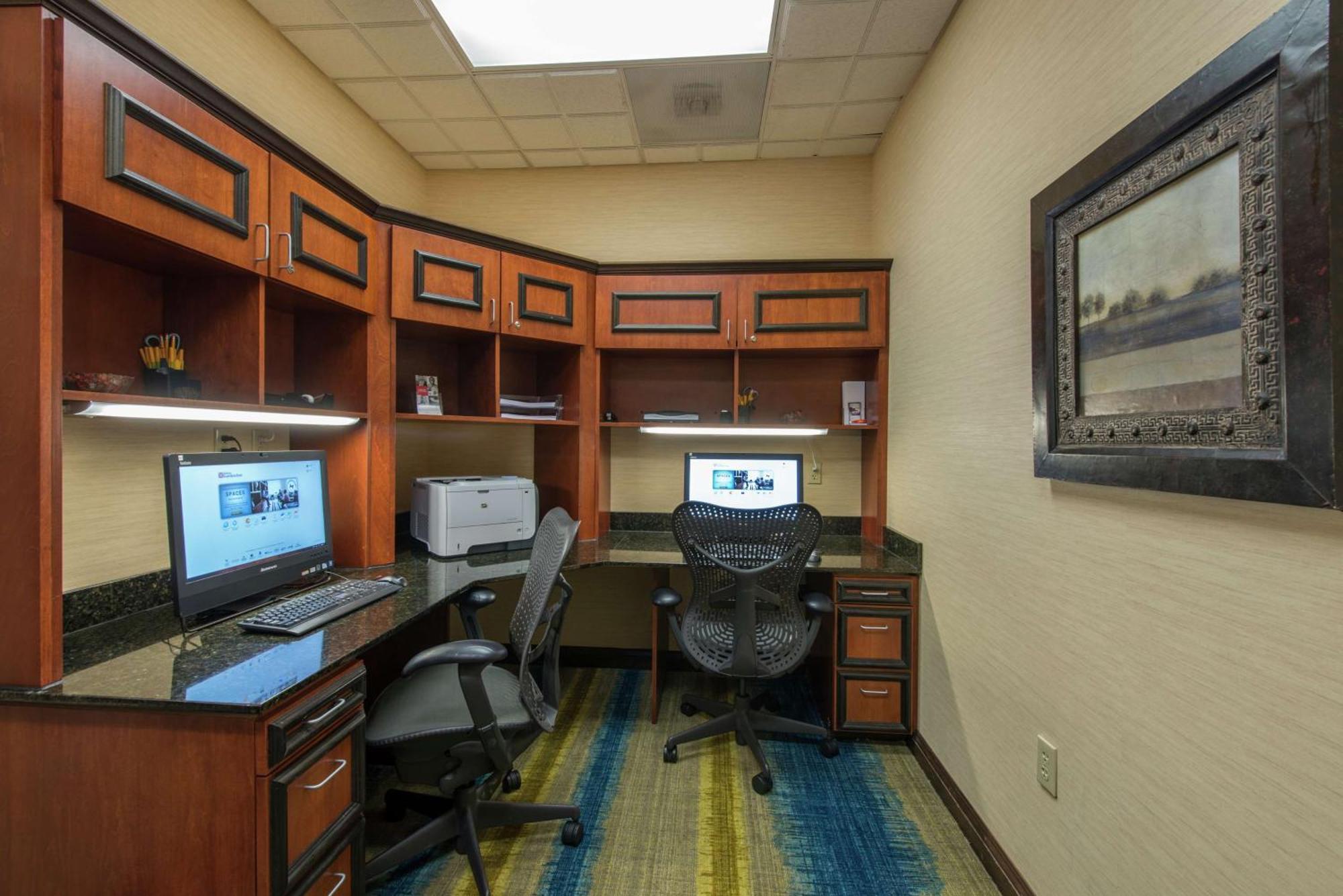 Hilton Garden Inn Тупело Экстерьер фото