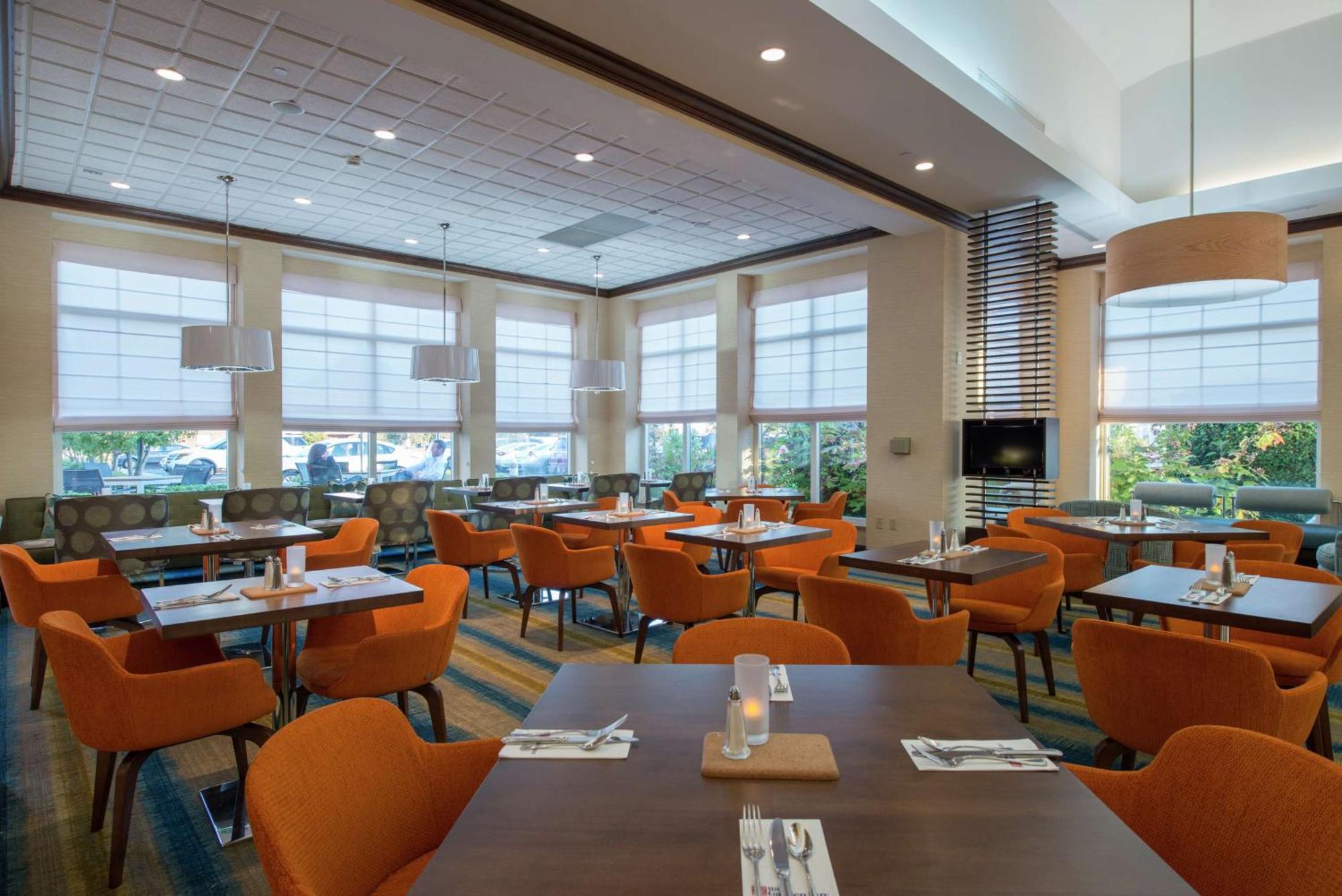 Hilton Garden Inn Тупело Экстерьер фото