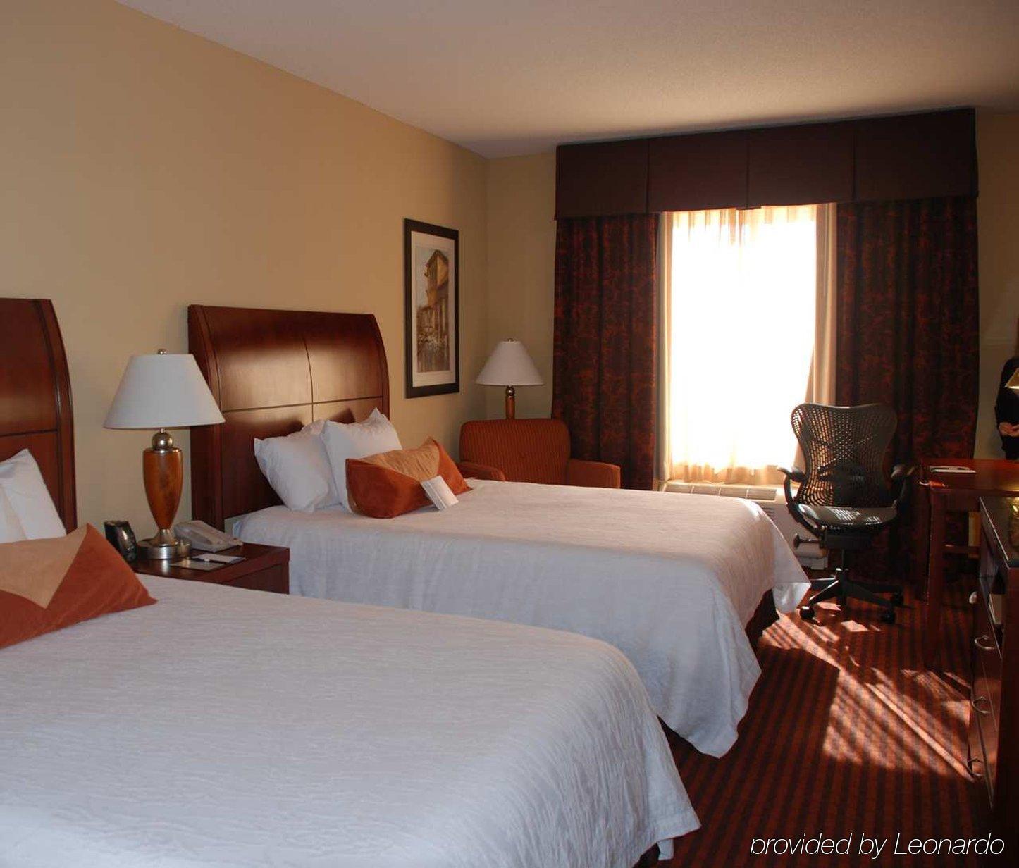 Hilton Garden Inn Тупело Номер фото