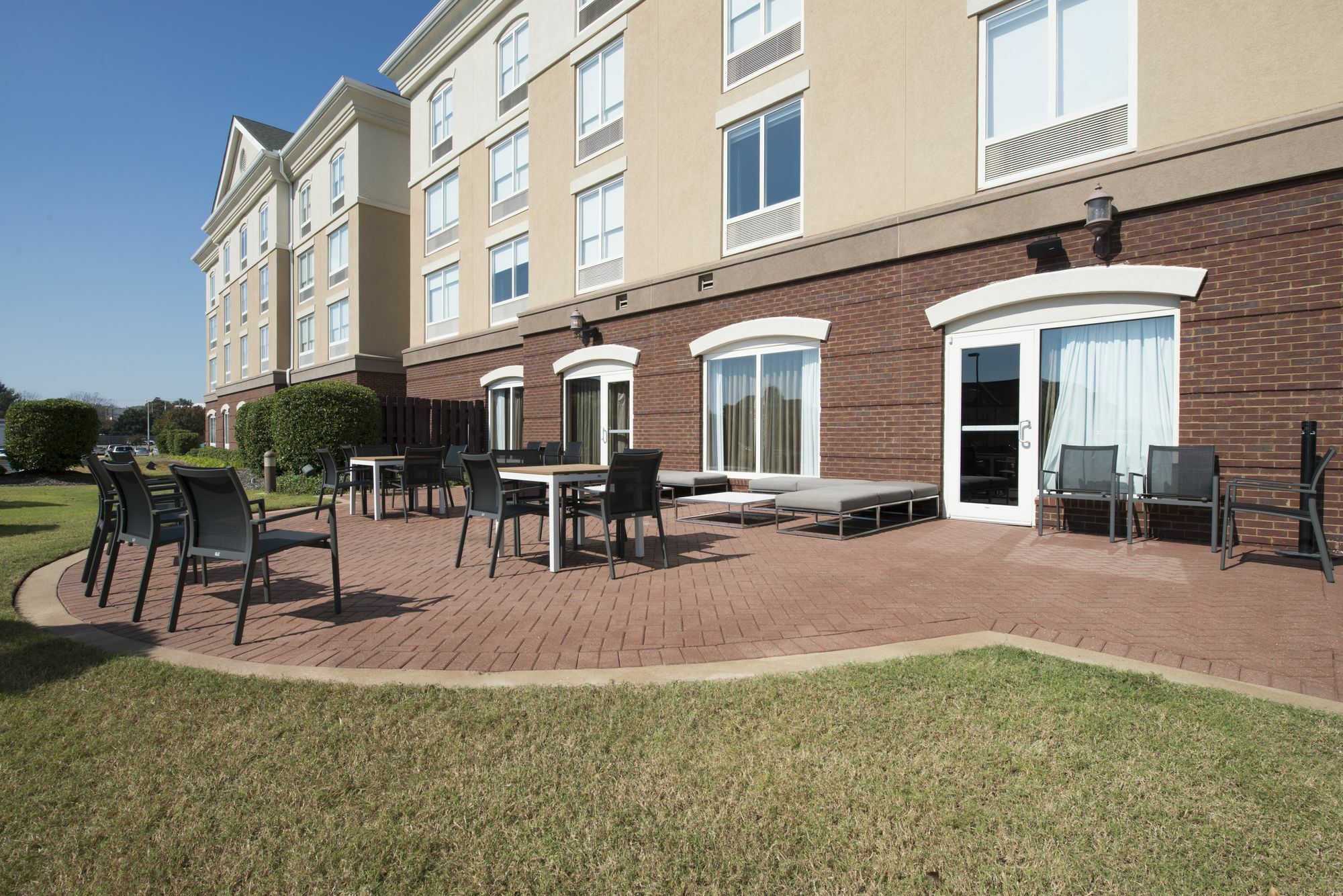 Hilton Garden Inn Тупело Экстерьер фото